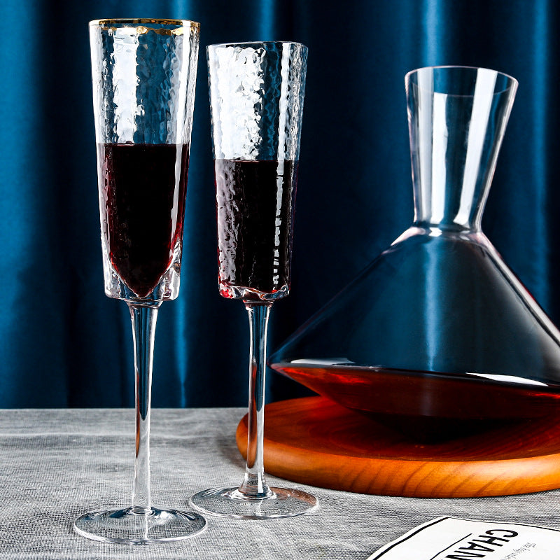 Nordic Luxury Golden Trim Hammered Wine Glass