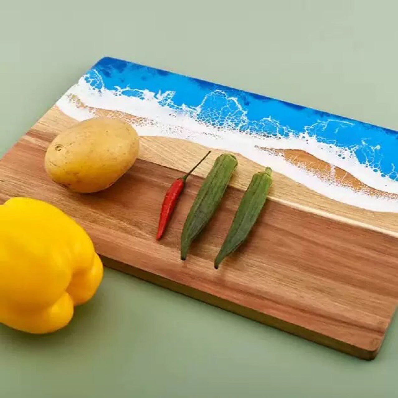 Epoxy Resin Acacia Cutting Board